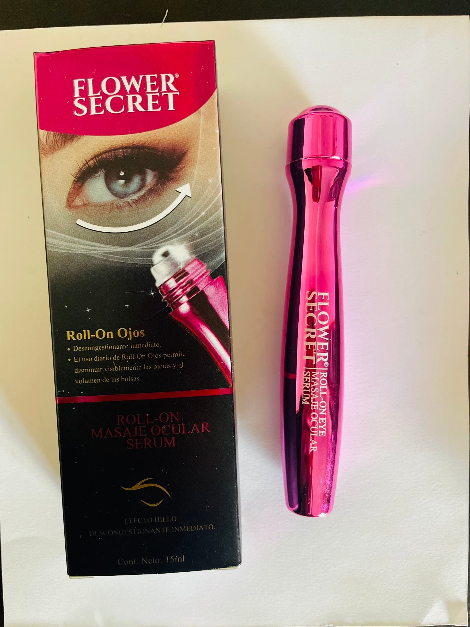 Roll-On antiojeras rosado con caja de presentación